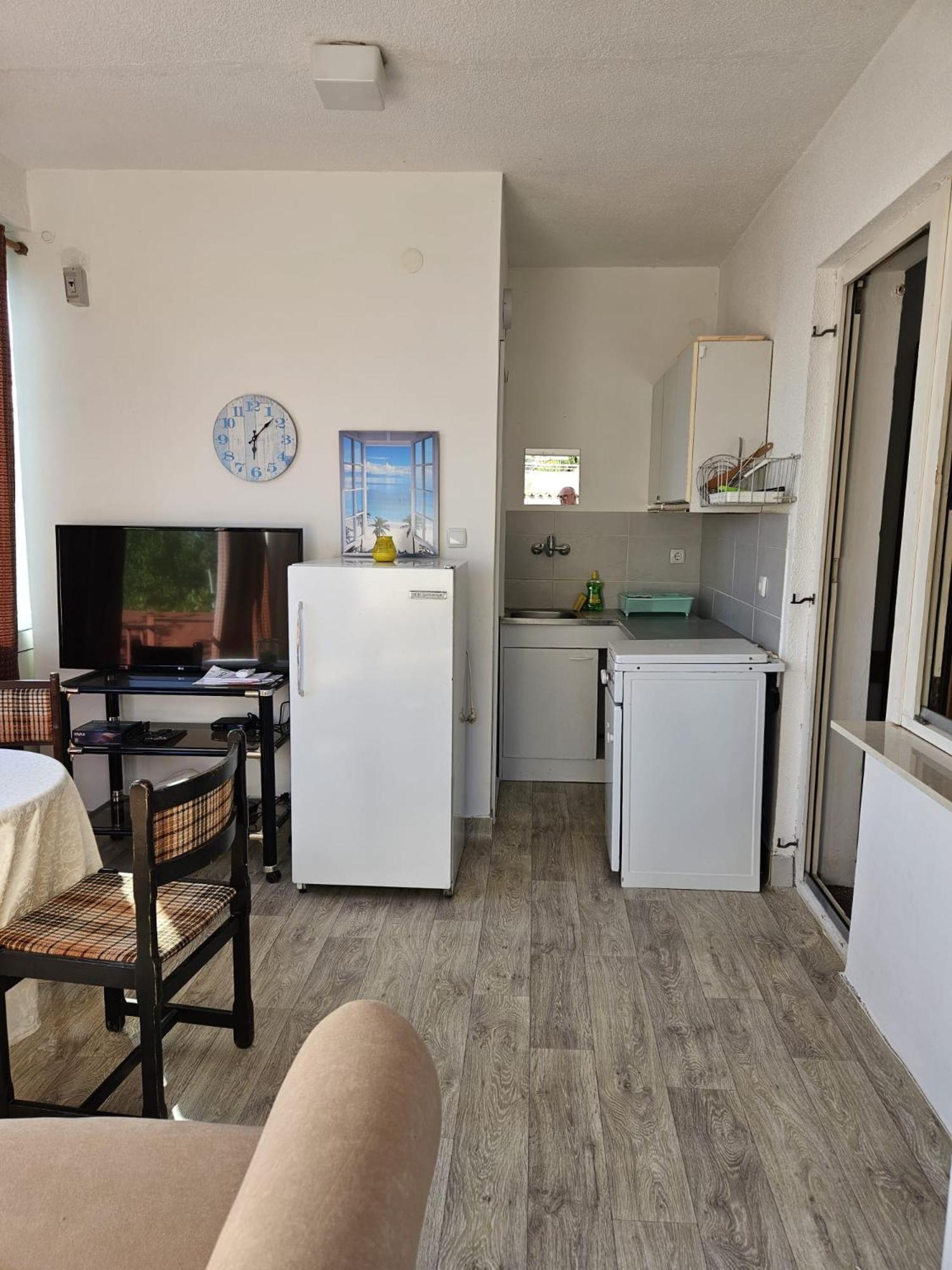 Apartments With Swimming Pool 9X4M Selce Bagian luar foto